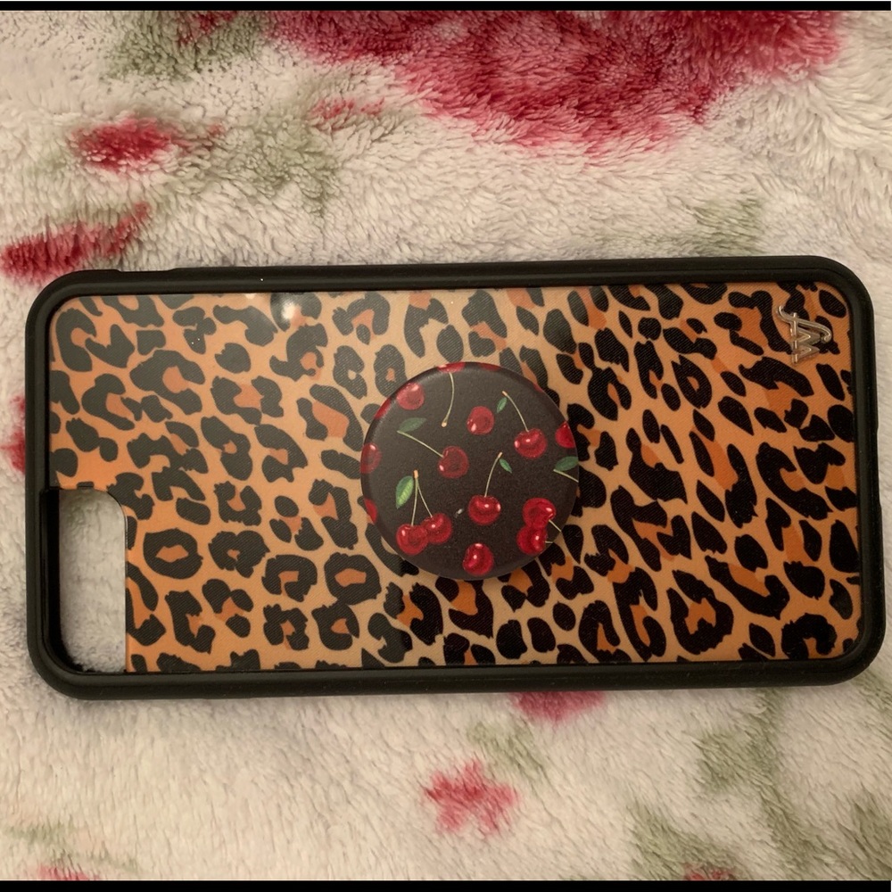 6+,7+,8+ wildflower cheetah case & pop socket